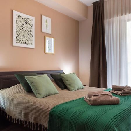 Gg Home - Cozy 1 Bedroom Apartment On Kazbegi Avenue 15 Tbiliszi Kültér fotó