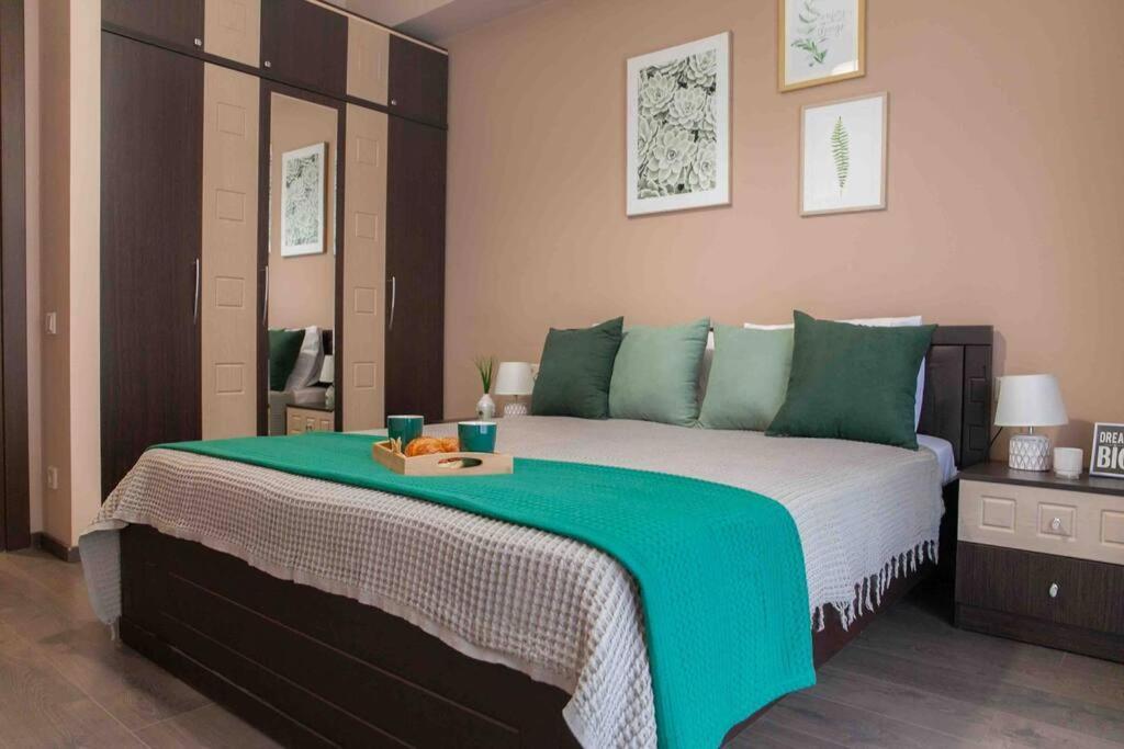 Gg Home - Cozy 1 Bedroom Apartment On Kazbegi Avenue 15 Tbiliszi Kültér fotó