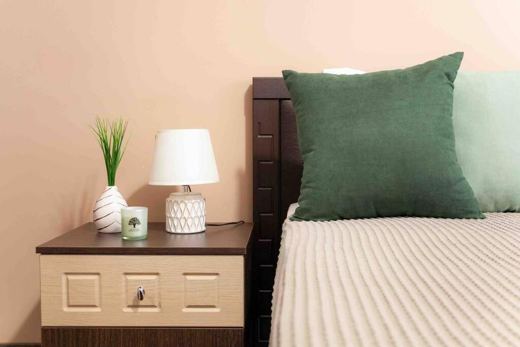 Gg Home - Cozy 1 Bedroom Apartment On Kazbegi Avenue 15 Tbiliszi Kültér fotó