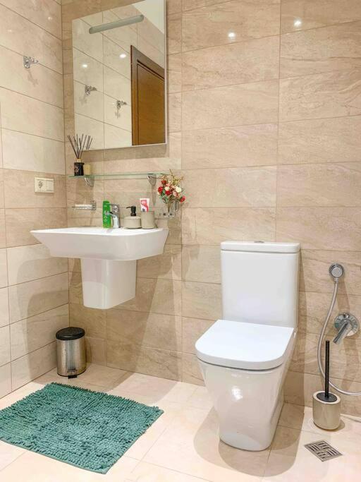 Gg Home - Cozy 1 Bedroom Apartment On Kazbegi Avenue 15 Tbiliszi Kültér fotó