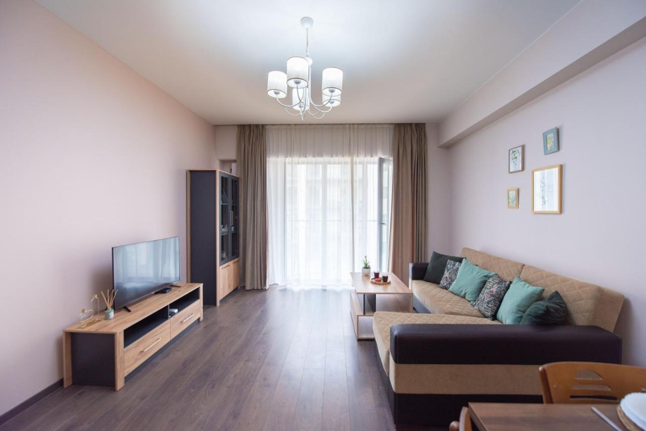 Gg Home - Cozy 1 Bedroom Apartment On Kazbegi Avenue 15 Tbiliszi Kültér fotó