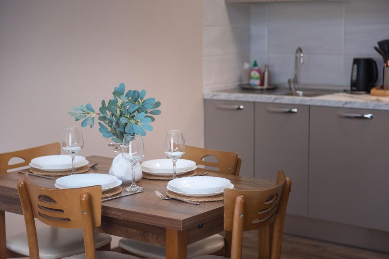 Gg Home - Cozy 1 Bedroom Apartment On Kazbegi Avenue 15 Tbiliszi Kültér fotó