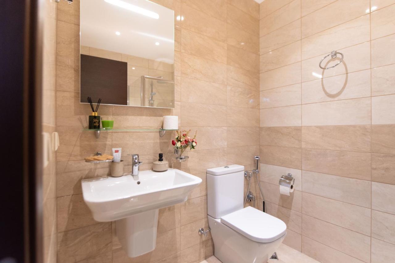 Gg Home - Cozy 1 Bedroom Apartment On Kazbegi Avenue 15 Tbiliszi Kültér fotó